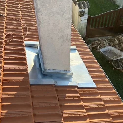 B2955EDB-EB9B-4A40-B176-6676000AFFC2